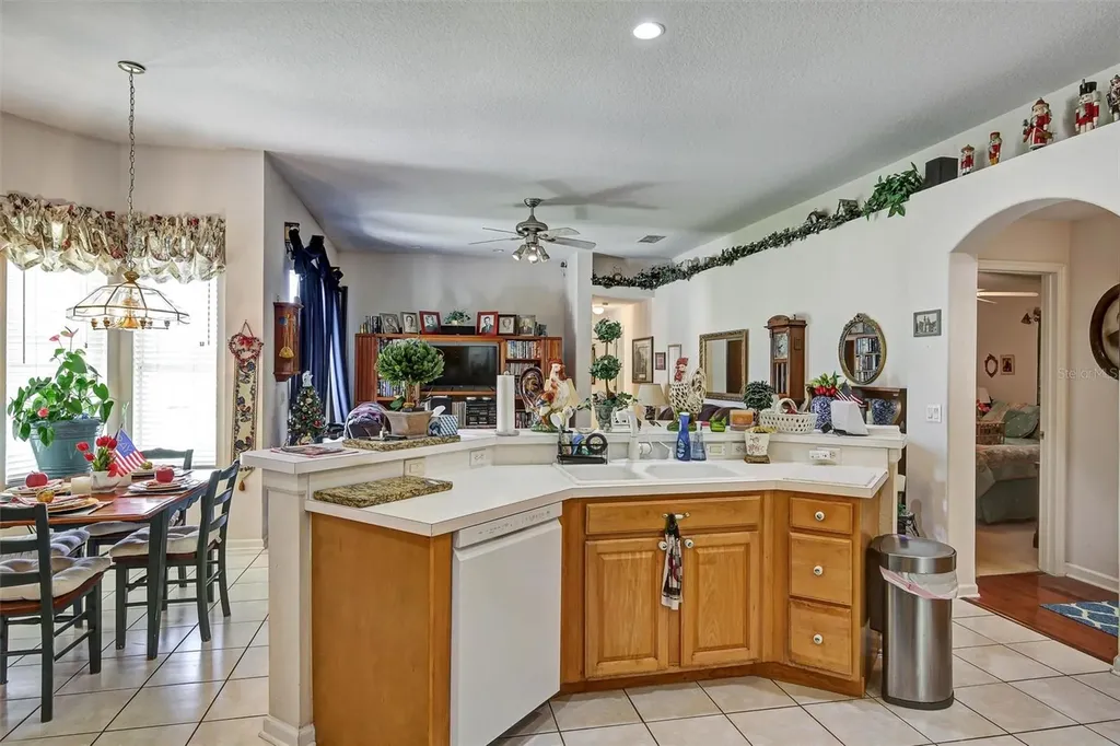 707 Forestgreen Court Orlando FL 32828