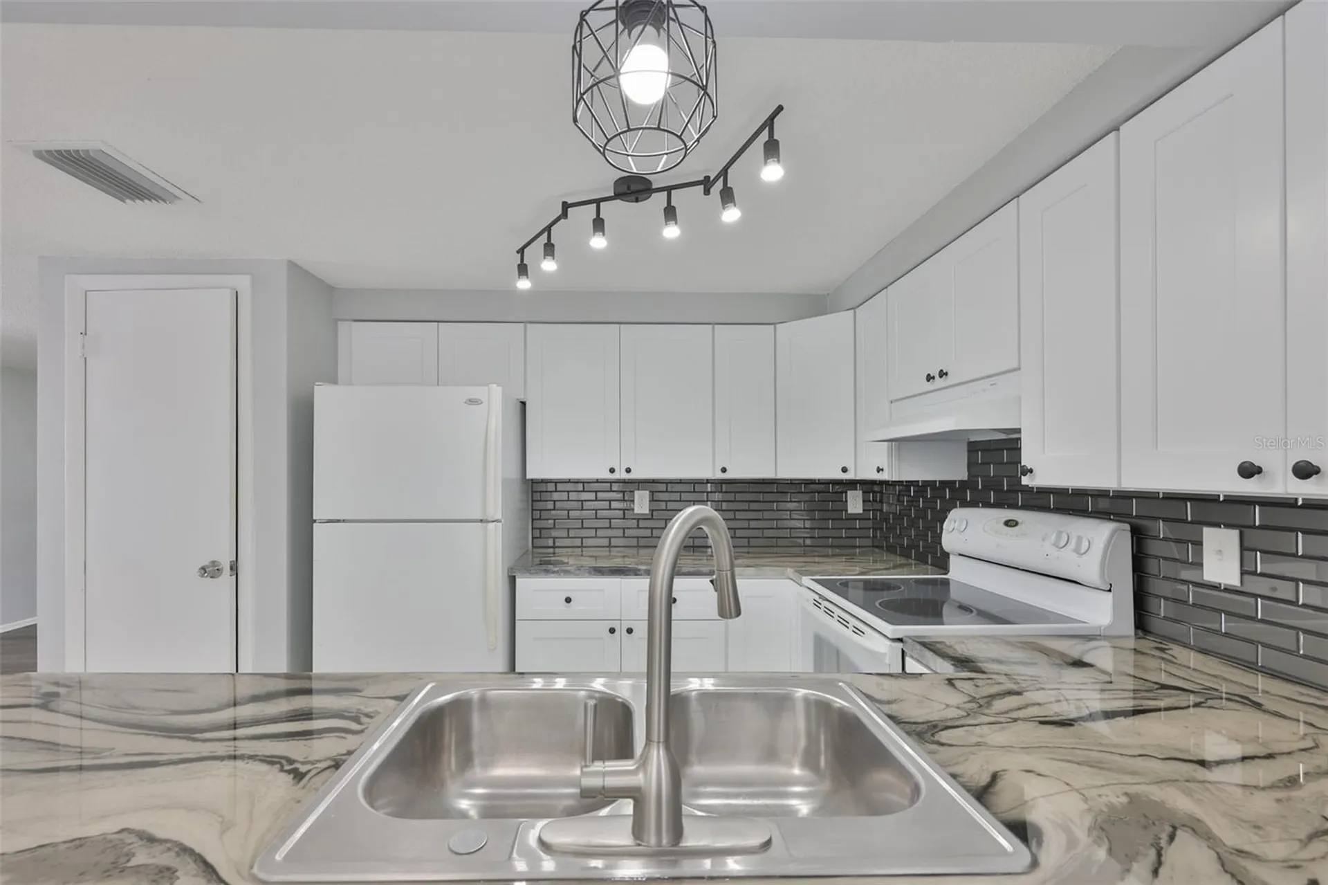 5637 Golden Nugget Drive Holiday FL 34690