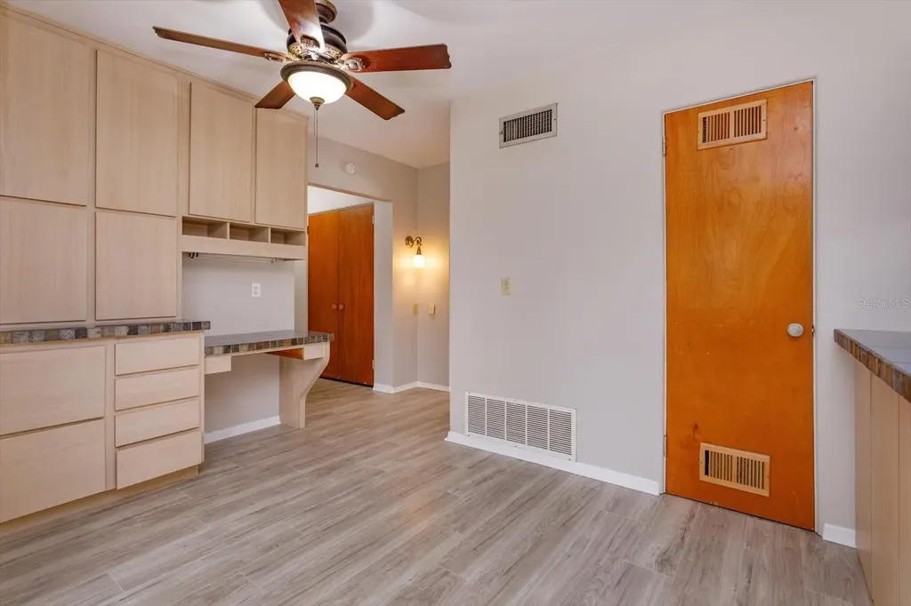 1300 Orange Avenue Tavares FL 32778