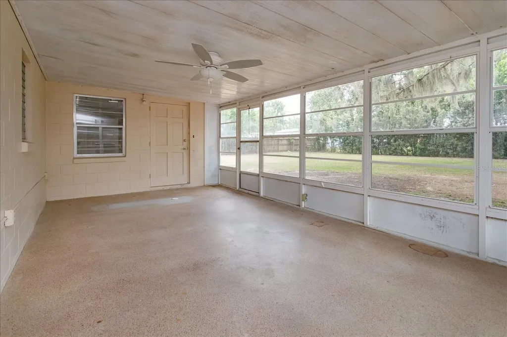 1300 Orange Avenue Tavares FL 32778