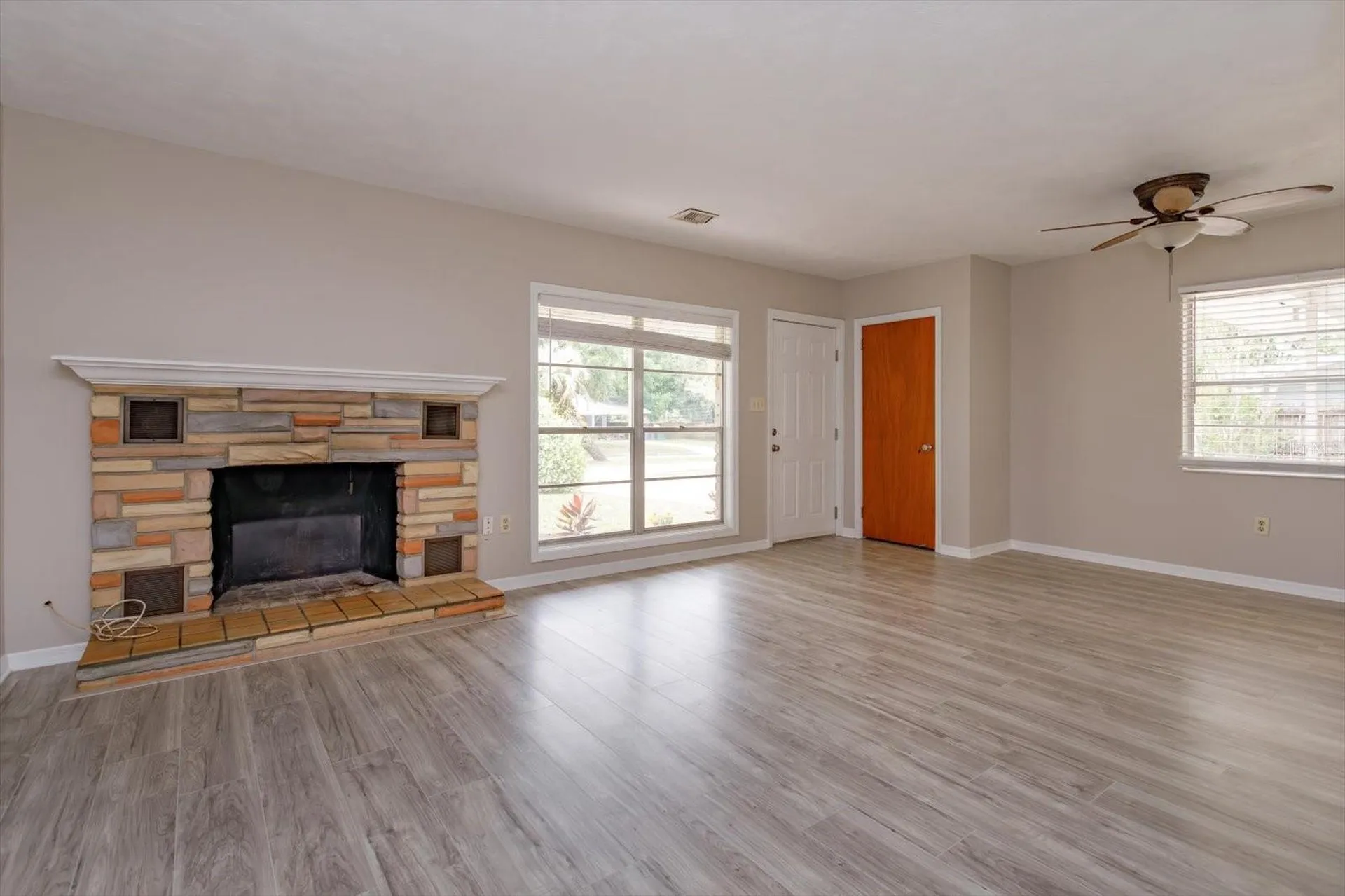 1300 Orange Avenue Tavares FL 32778
