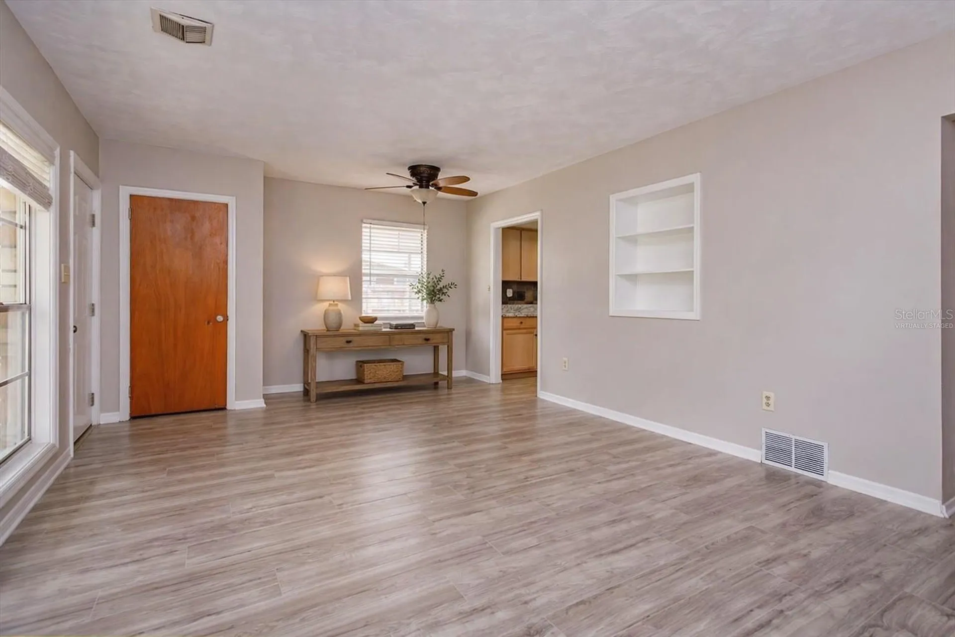 1300 Orange Avenue Tavares FL 32778