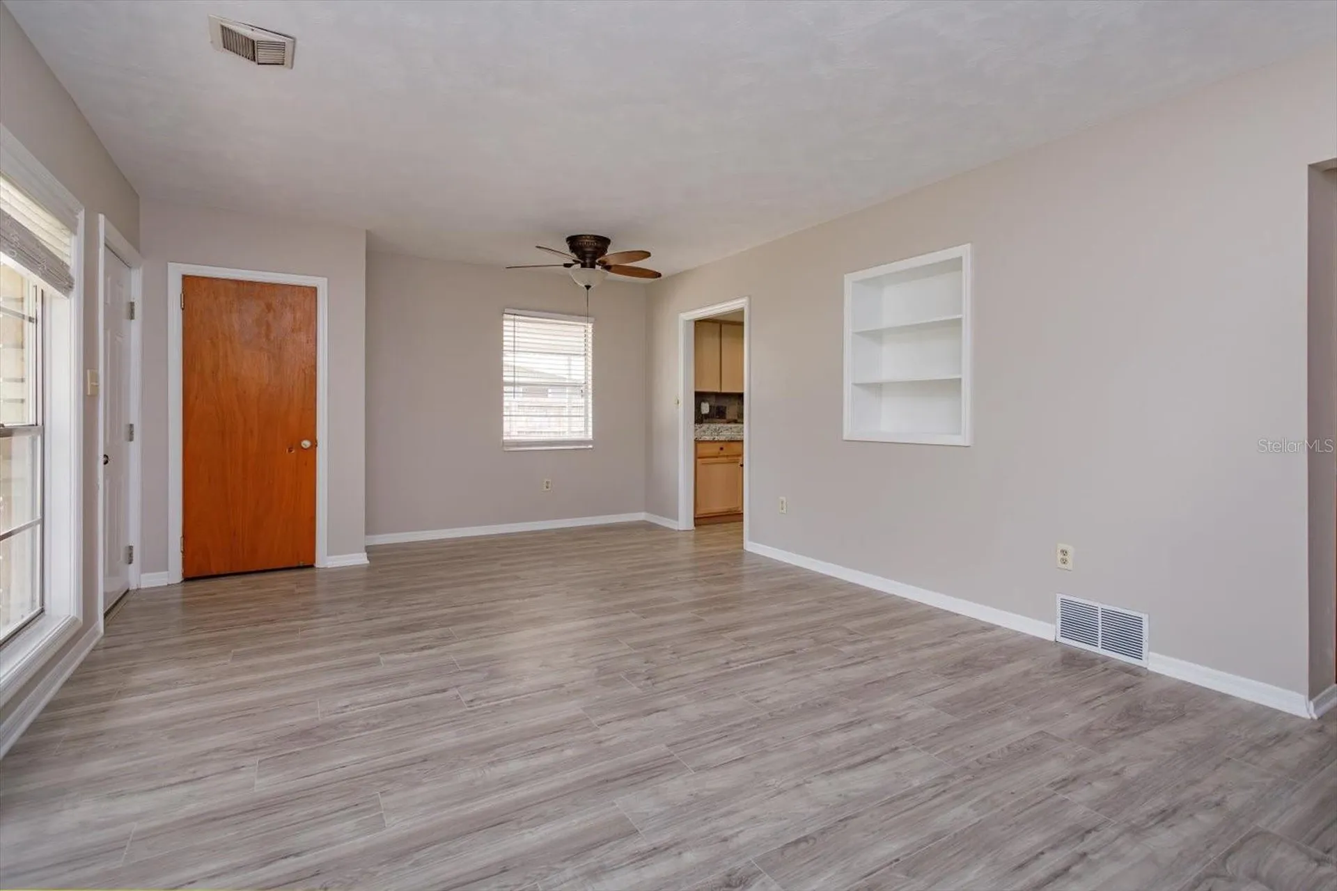 1300 Orange Avenue Tavares FL 32778