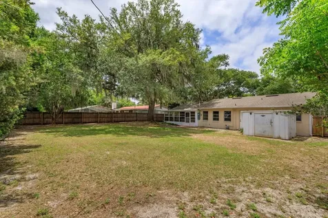 1300 Orange Avenue Tavares FL 32778