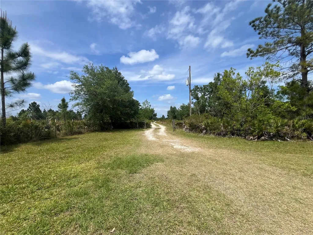 10780 State Road 60 E Lake Wales FL 33898