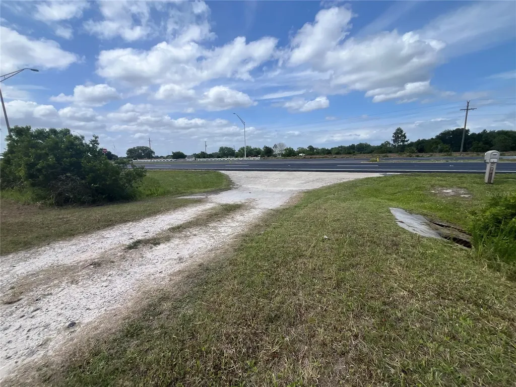 10780 State Road 60 E Lake Wales FL 33898
