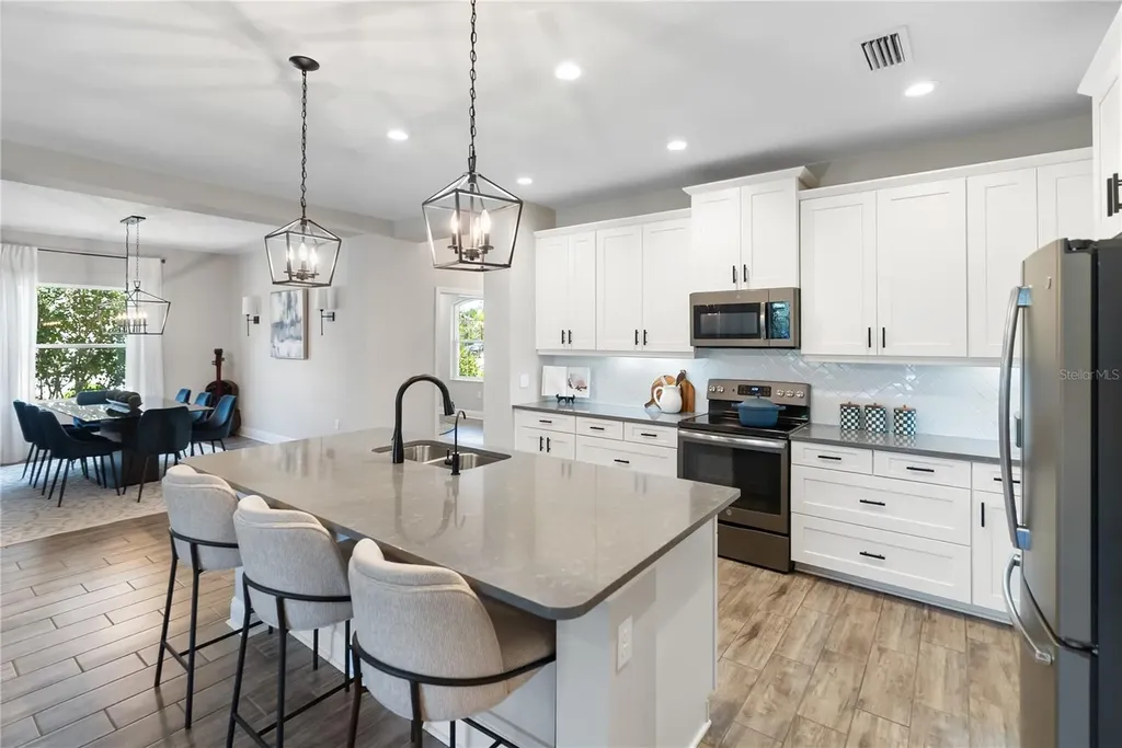 1215 Thornbury Drive Parrish FL 34219
