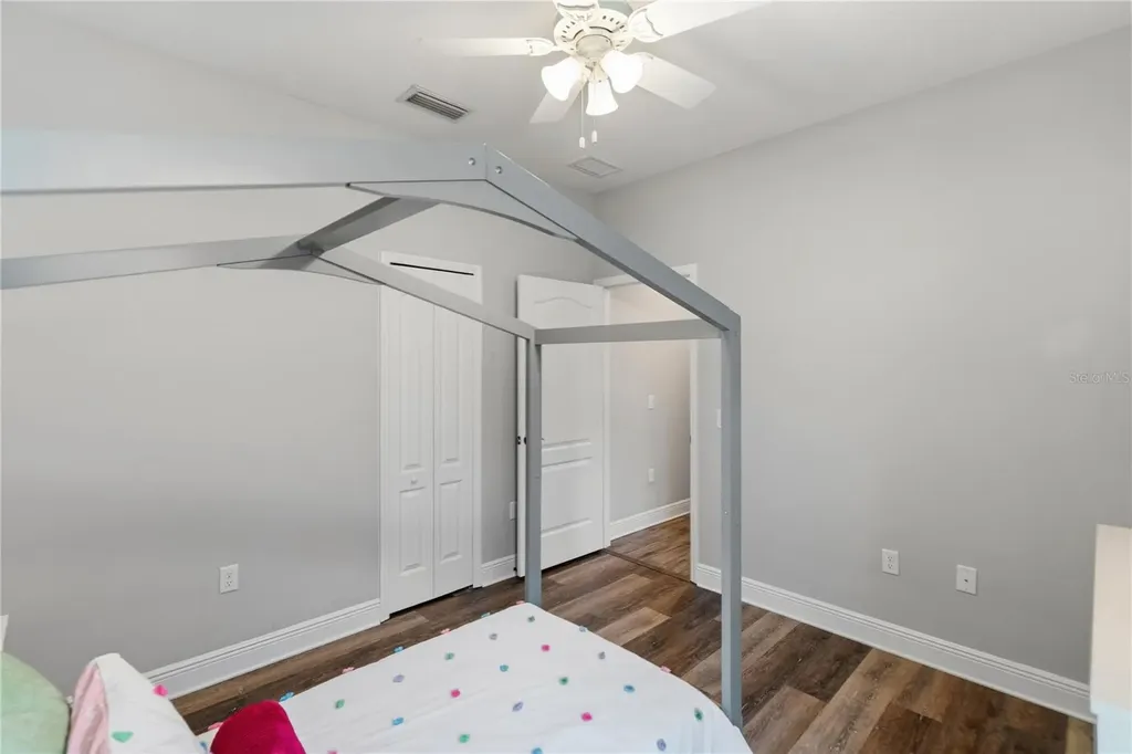 1215 Thornbury Drive Parrish FL 34219