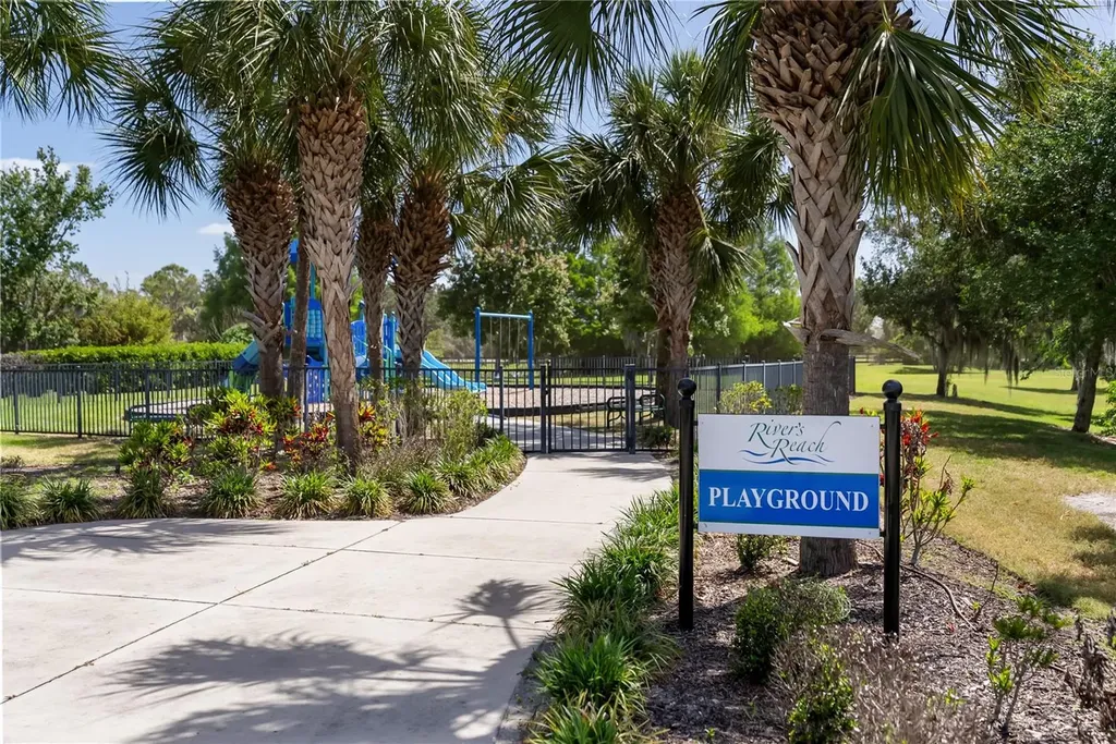 1215 Thornbury Drive Parrish FL 34219