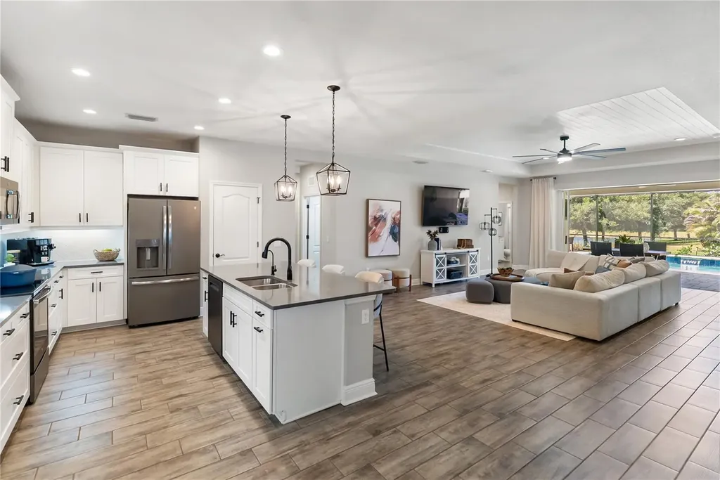 1215 Thornbury Drive Parrish FL 34219