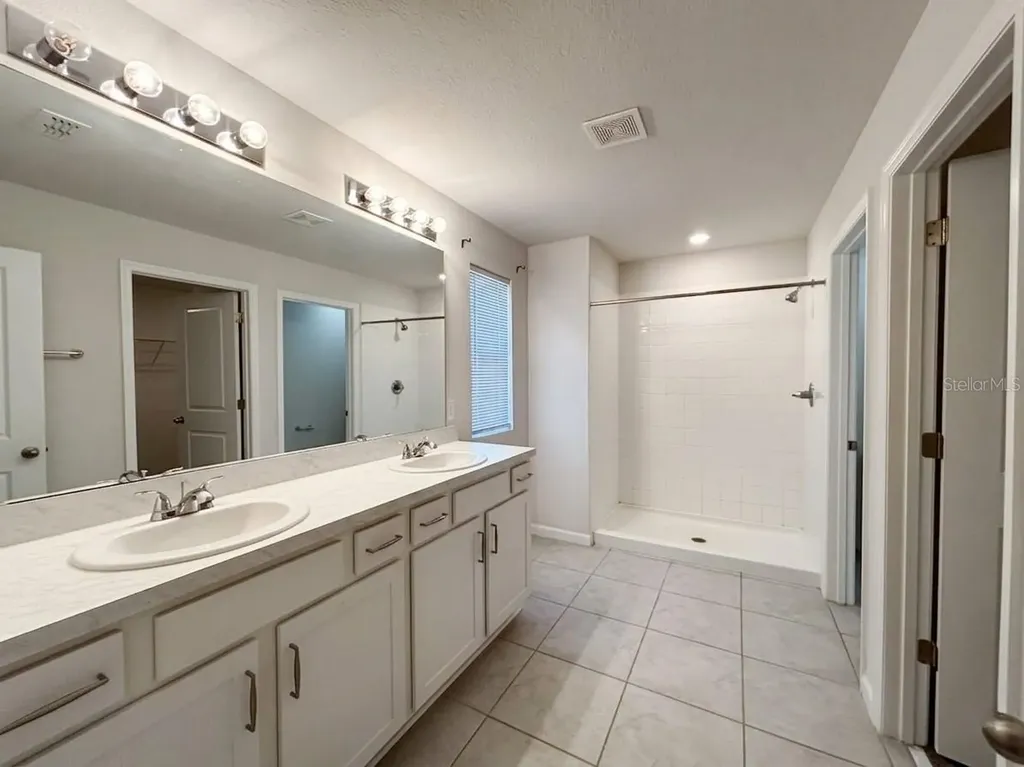 2617 Magnolia Avenue Davenport FL 33837