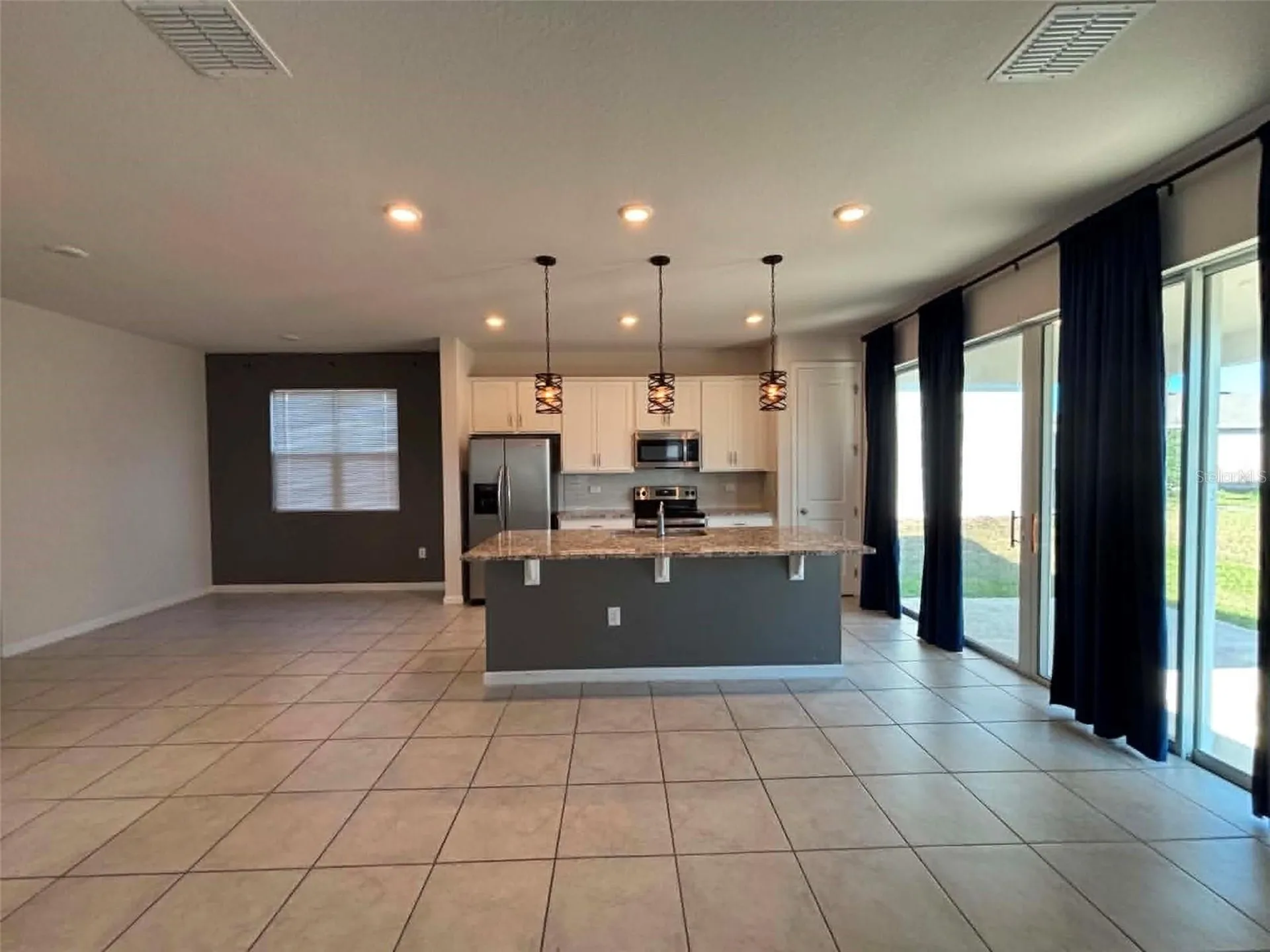 2617 Magnolia Avenue Davenport FL 33837