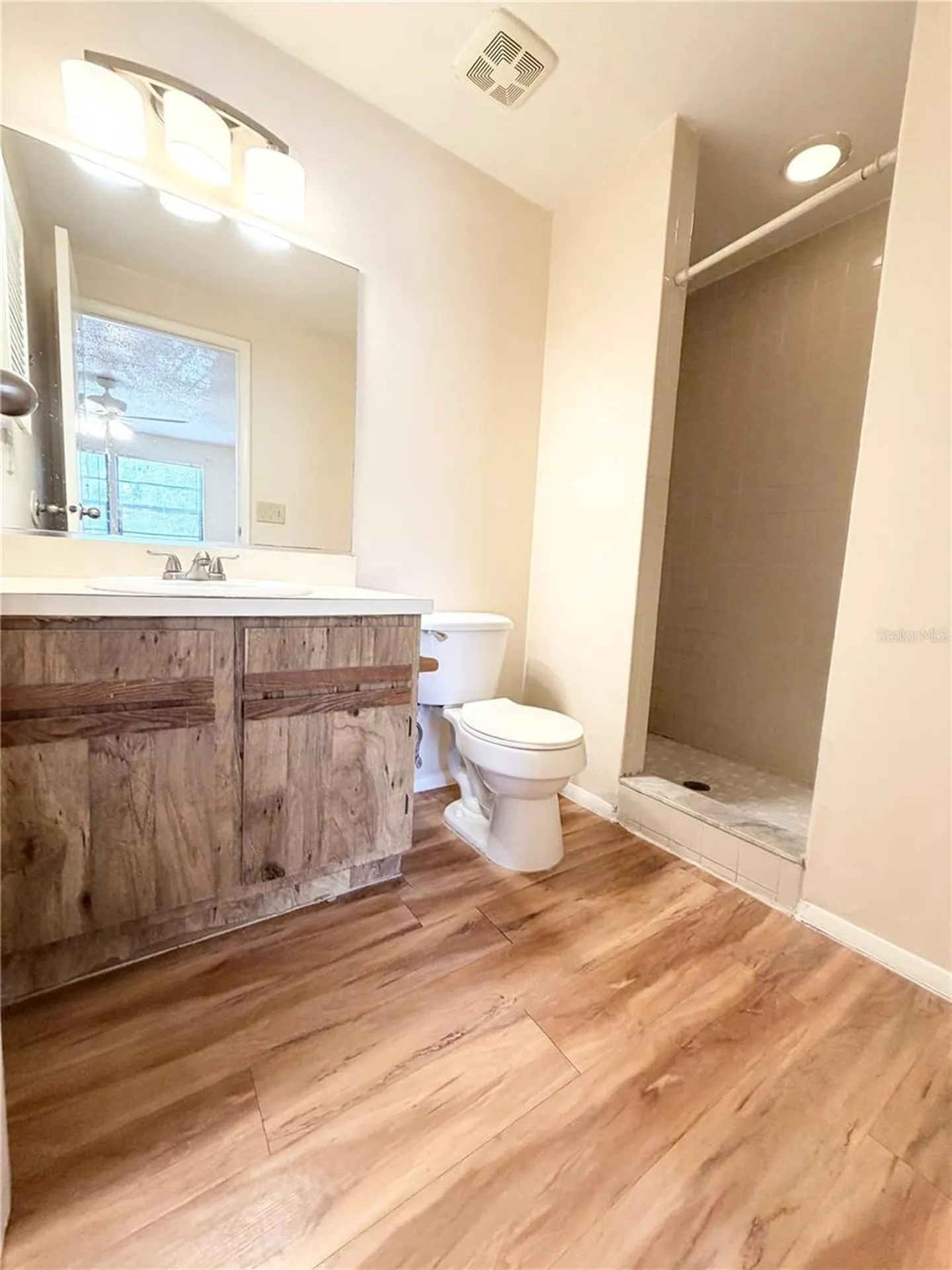 129 Camphor Circle Oldsmar FL 34677