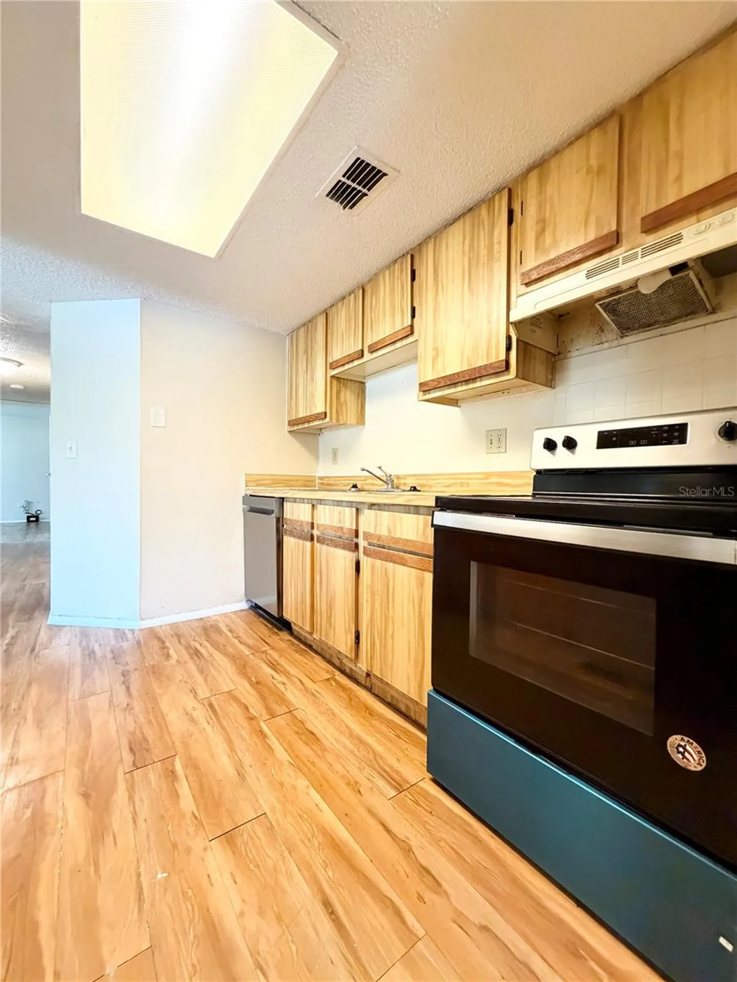 129 Camphor Circle Oldsmar FL 34677