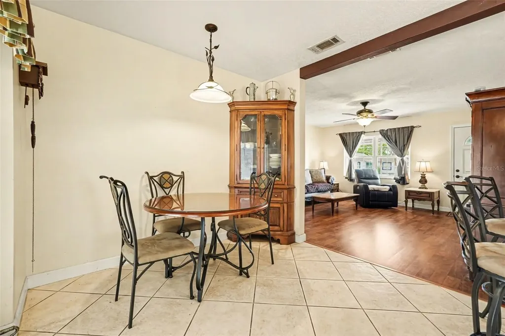 7815 N Woodlynne Avenue Tampa FL 33614