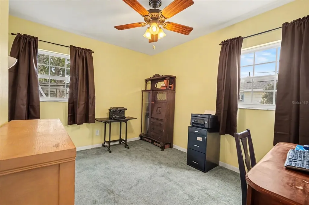 7815 N Woodlynne Avenue Tampa FL 33614