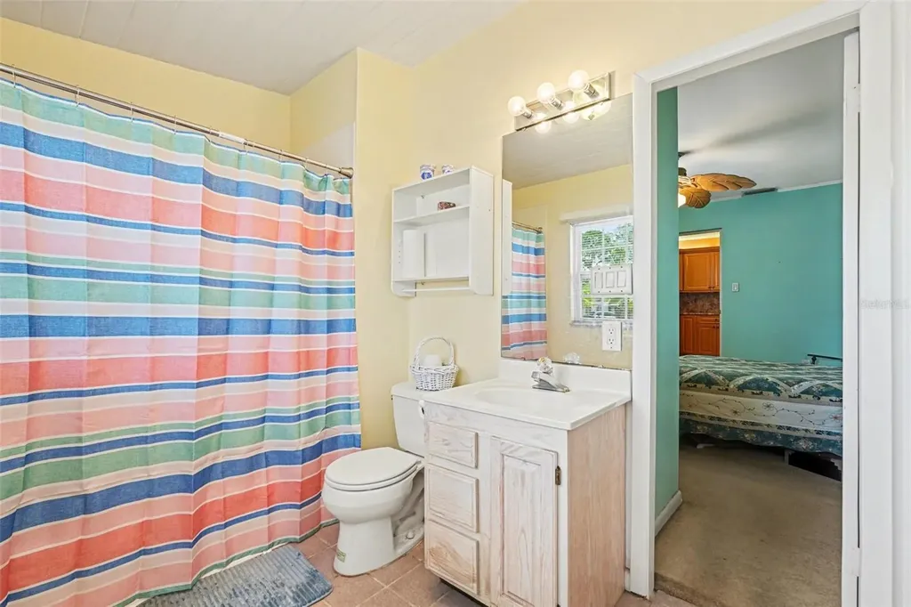 7815 N Woodlynne Avenue Tampa FL 33614