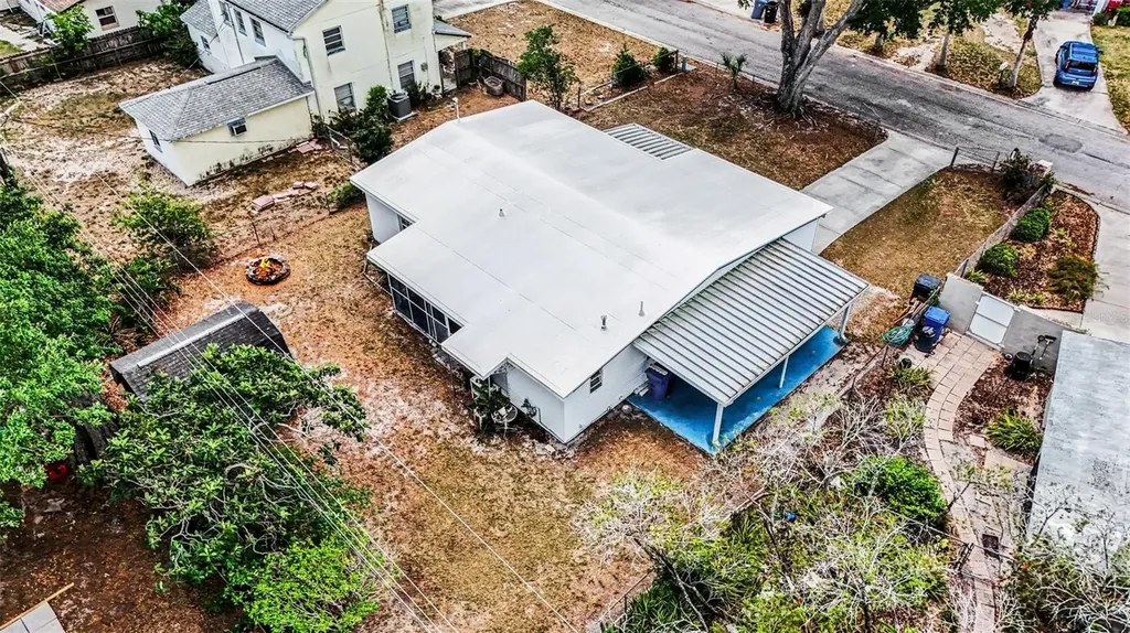 7815 N Woodlynne Avenue Tampa FL 33614