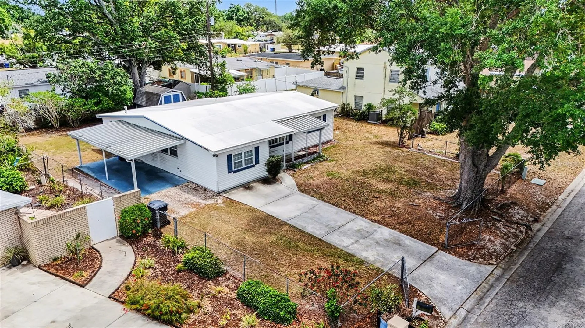 7815 N Woodlynne Avenue Tampa FL 33614