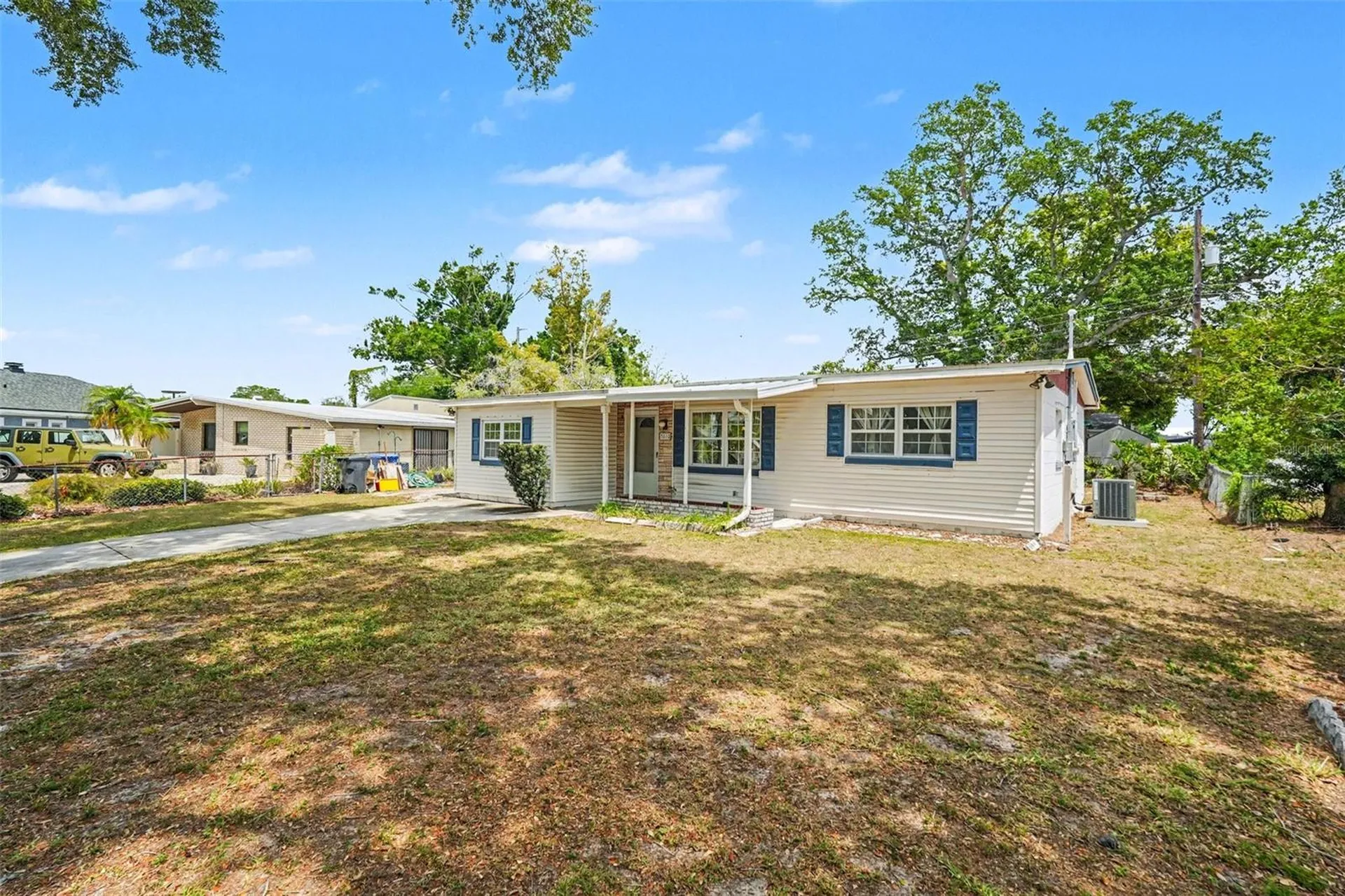 7815 N Woodlynne Avenue Tampa FL 33614