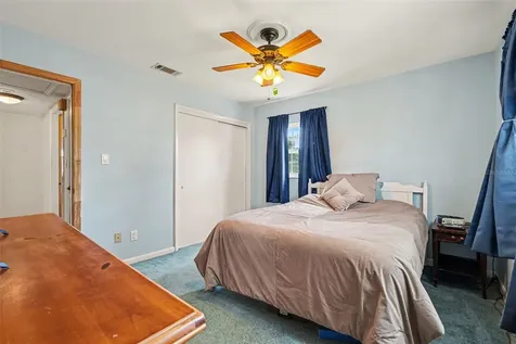 7815 N Woodlynne Avenue Tampa FL 33614