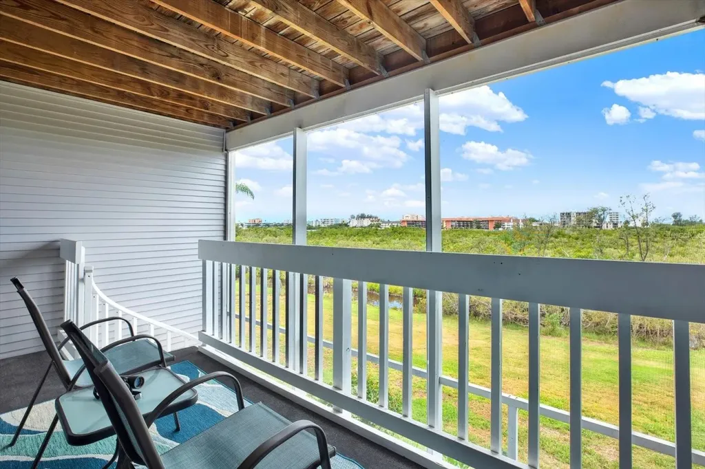 9472 Tara Cay Court Seminole FL 33776