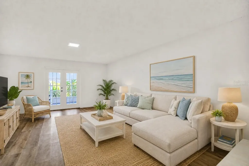 9472 Tara Cay Court Seminole FL 33776