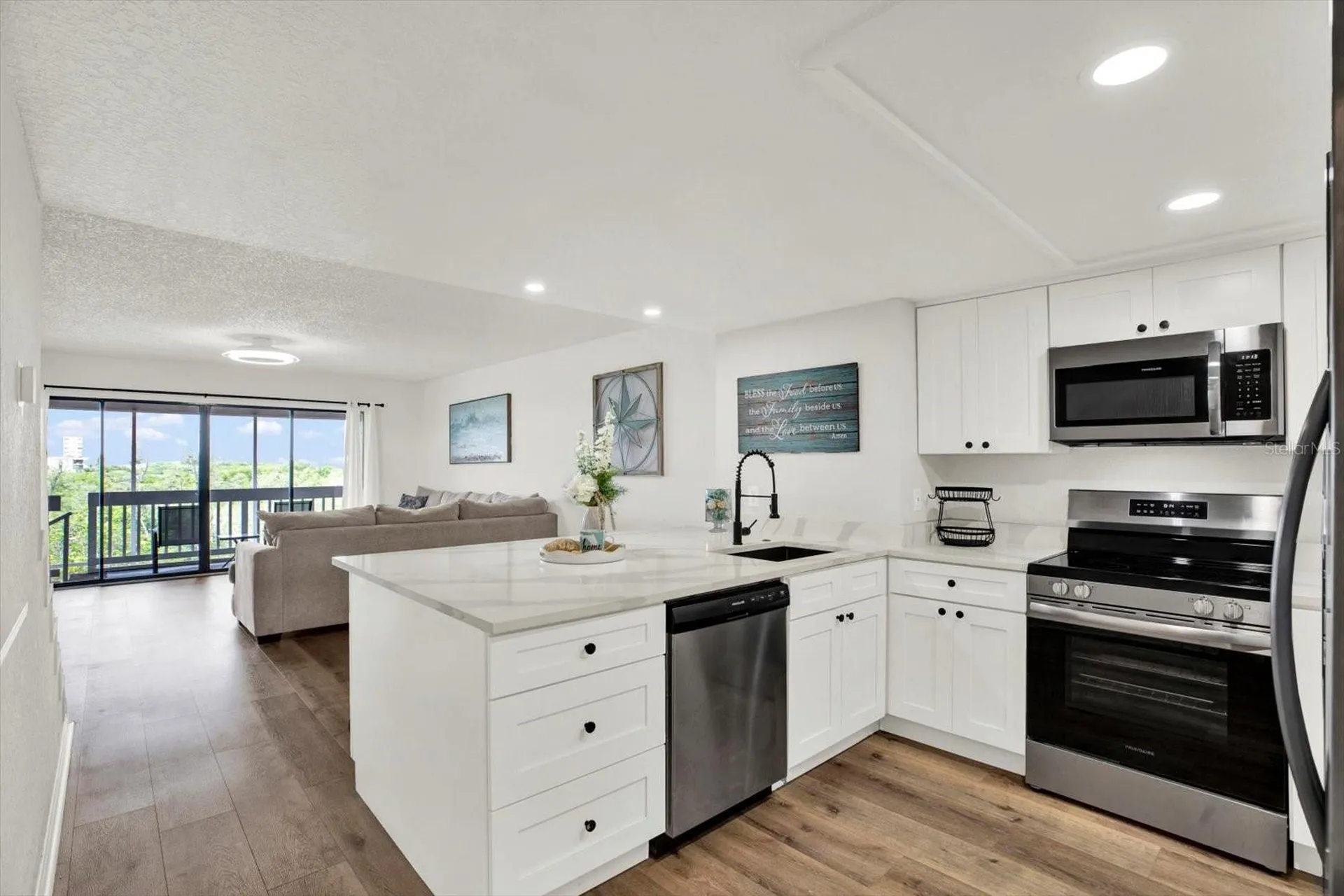 9472 Tara Cay Court Seminole FL 33776