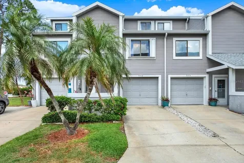 9472 Tara Cay Court Seminole FL 33776