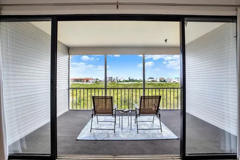 9472 Tara Cay Court Seminole FL 33776