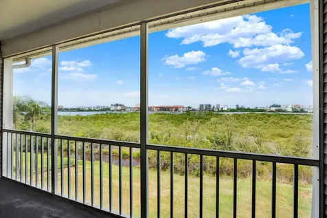 9472 Tara Cay Court Seminole FL 33776