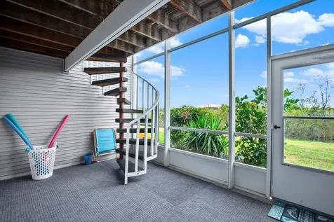 9472 Tara Cay Court Seminole FL 33776
