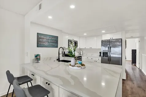 9472 Tara Cay Court Seminole FL 33776