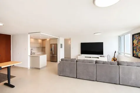 Waldorf Tower Ave. Isla Verde Carolina PR 00979