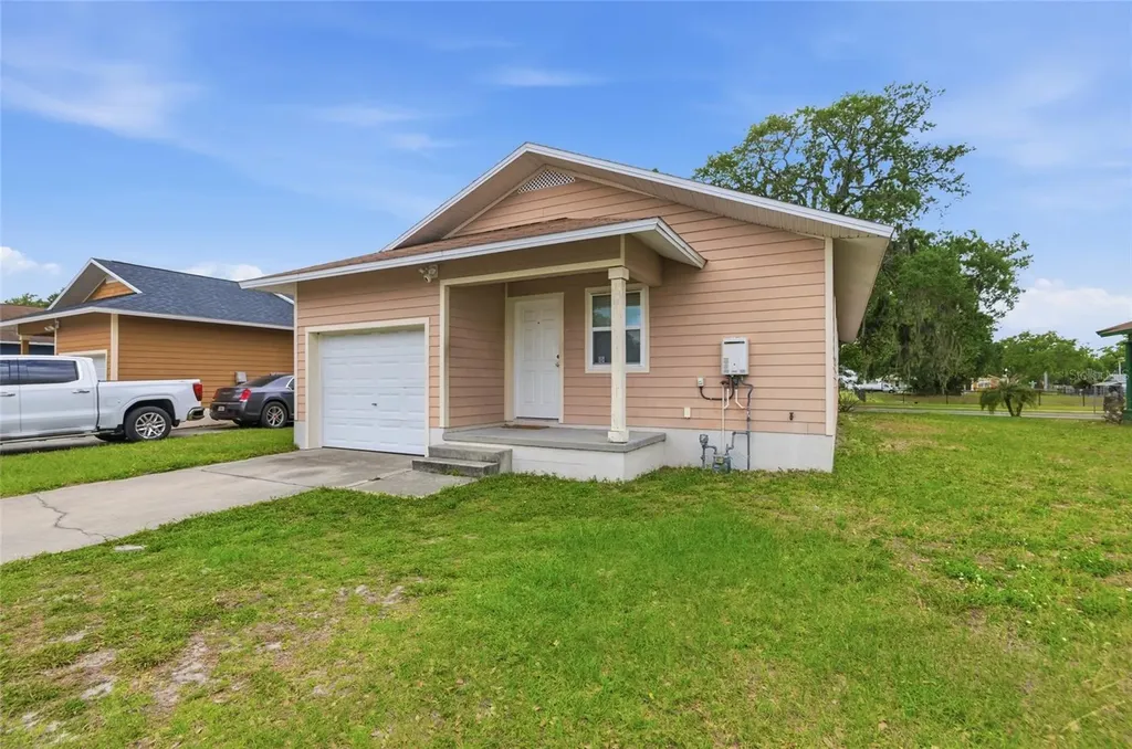 1173 N Virginia Avenue Lakeland FL 33805