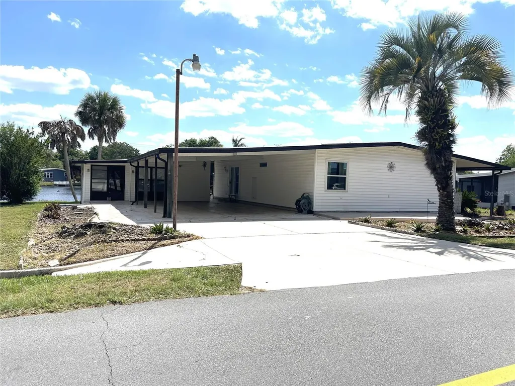2 Grove Trail Wildwood FL 34785