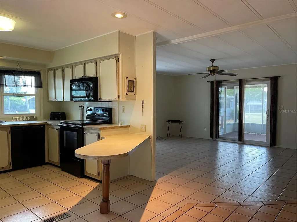 2 Grove Trail Wildwood FL 34785