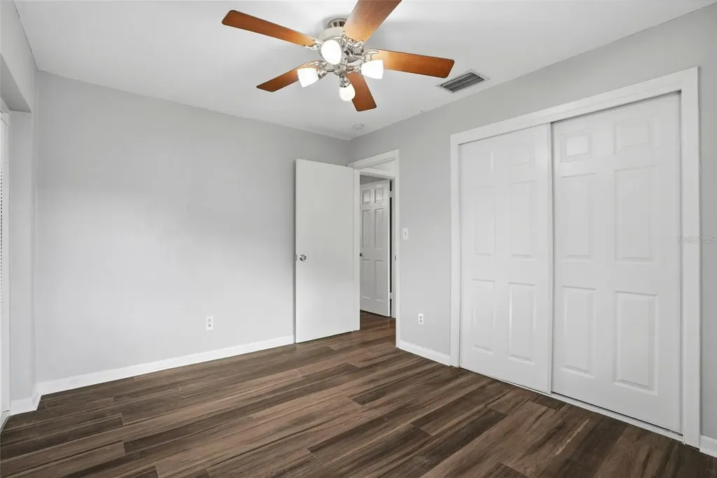 5211 7th Avenue N St Petersburg FL 33710