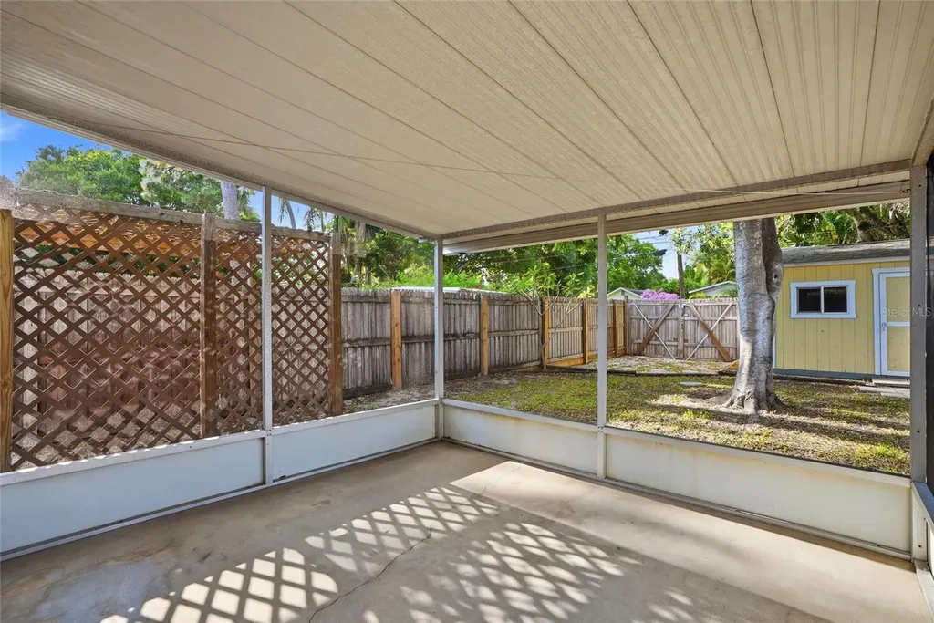 5211 7th Avenue N St Petersburg FL 33710
