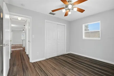 5211 7th Avenue N St Petersburg FL 33710