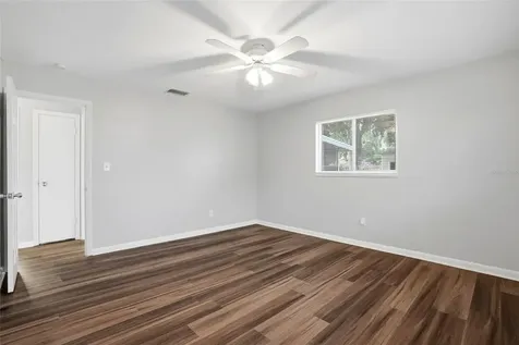 5211 7th Avenue N St Petersburg FL 33710