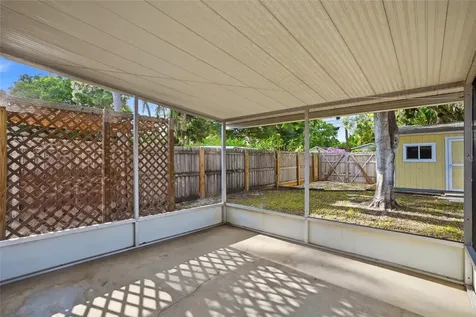 5211 7th Avenue N St Petersburg FL 33710
