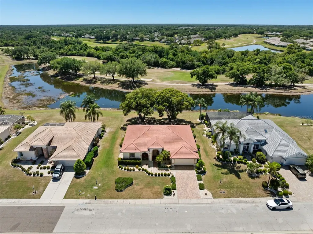 1134 Signature Drive Sun City Center FL 33573