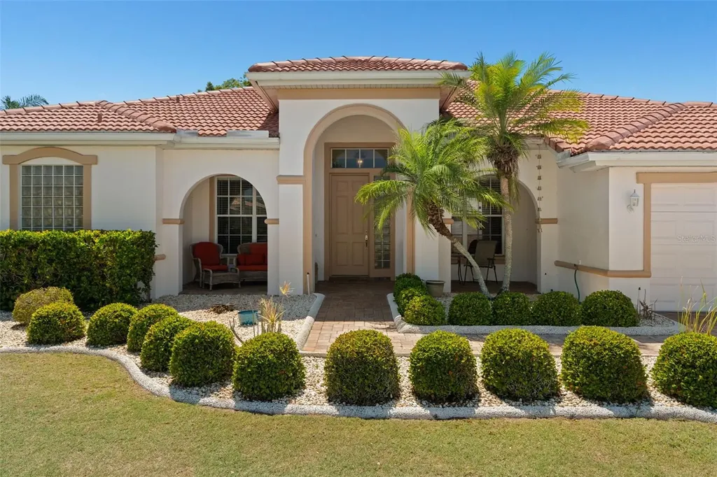 1134 Signature Drive Sun City Center FL 33573