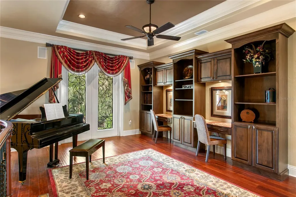 9205 Post Road Odessa FL 33556