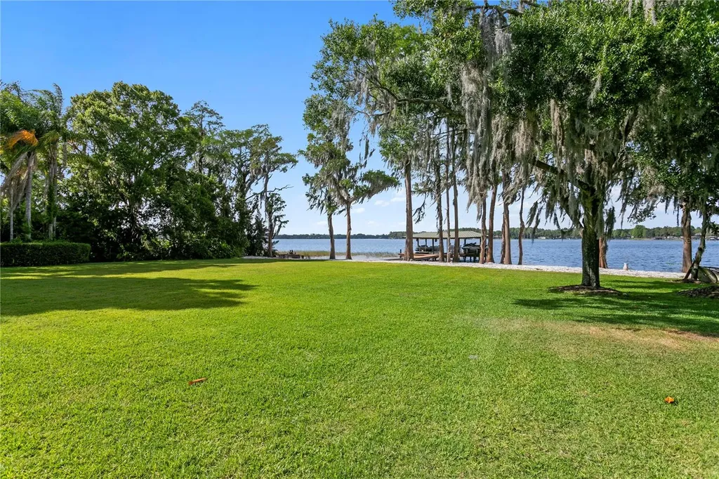 9205 Post Road Odessa FL 33556