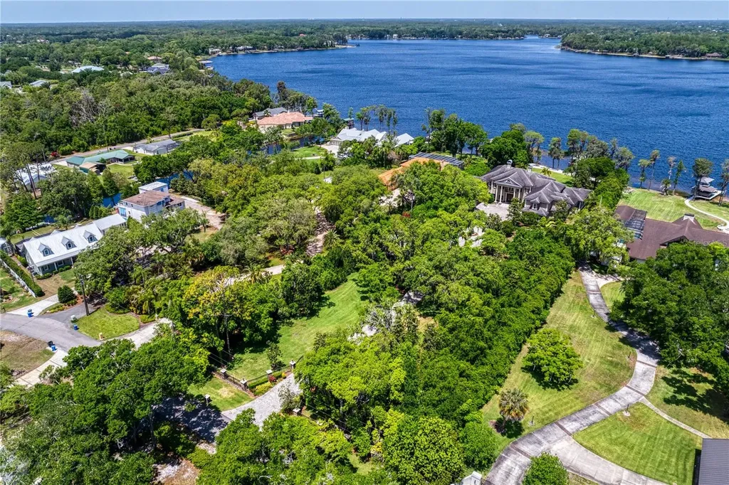 9205 Post Road Odessa FL 33556