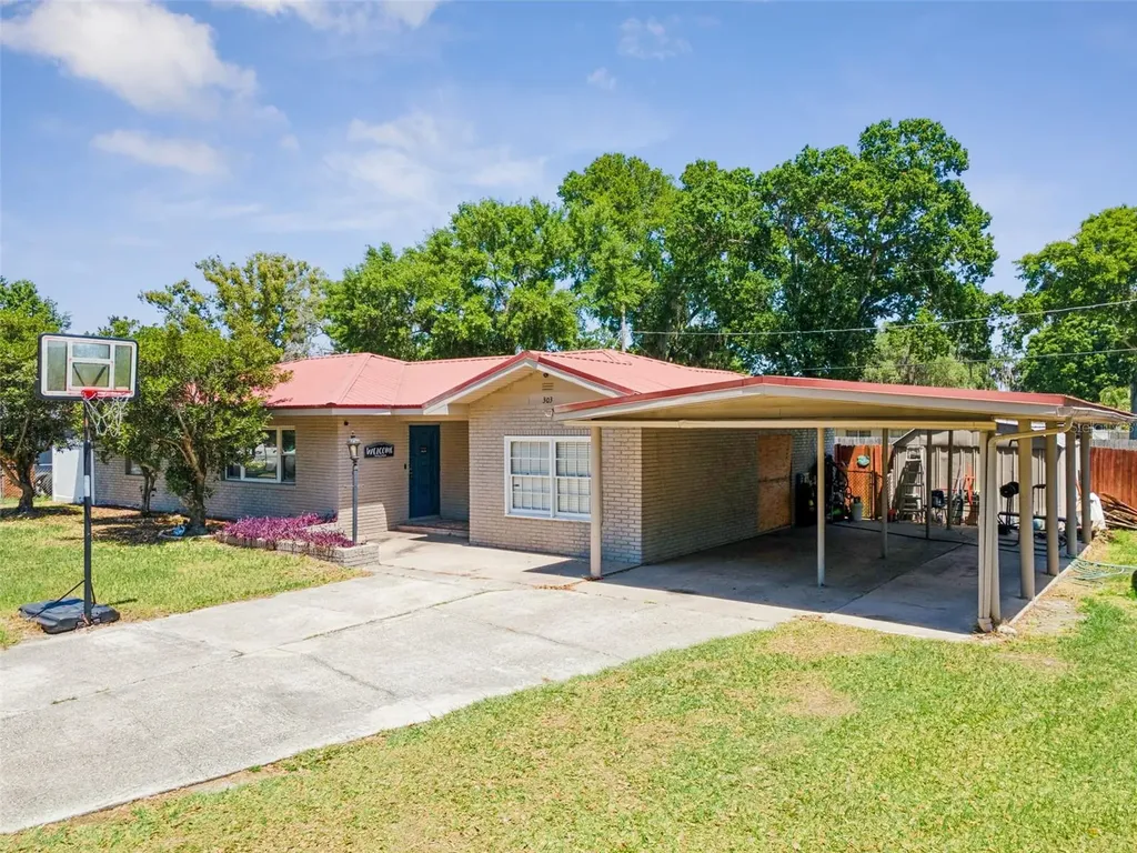 303 Granada Road Auburndale FL 33823