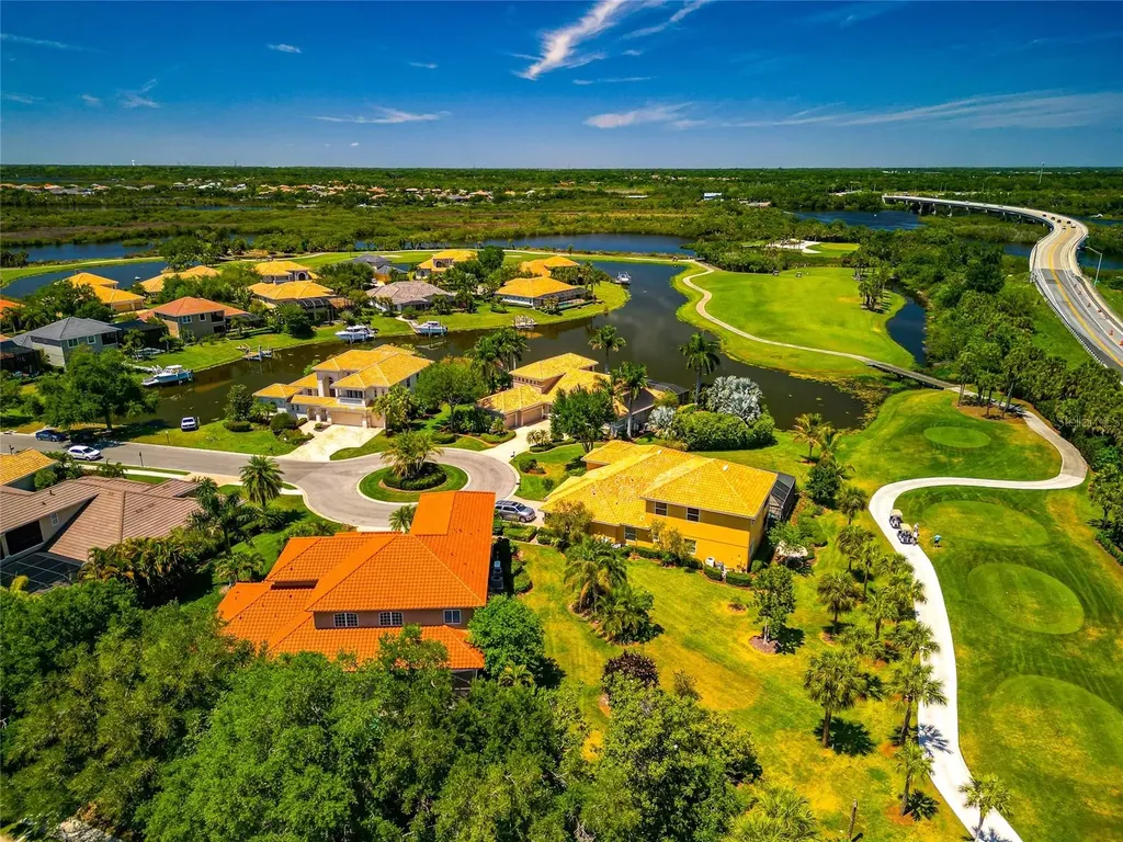 11010 Big Bass Place Bradenton FL 34212