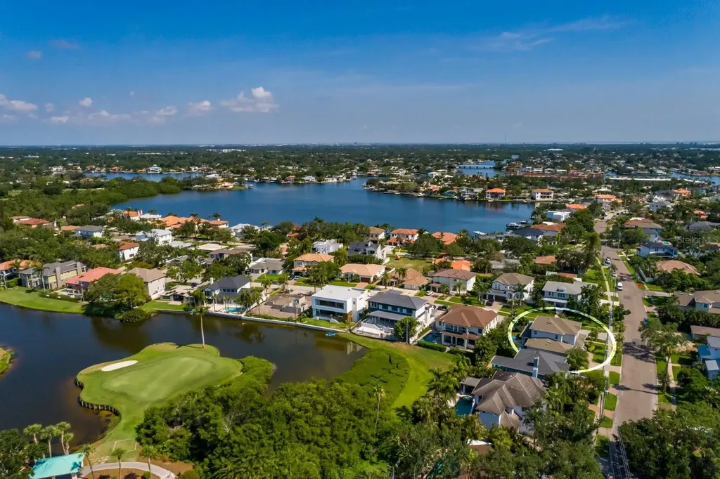 852 Cordova Boulevard NE St Petersburg FL 33704